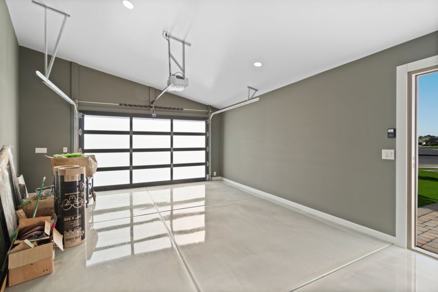 Diamond Finish Floors LLC Polyaspartic Floor Coating